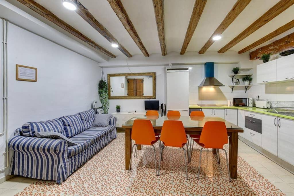 7 Pax Montserrat Ramblas Barcelona Exterior foto